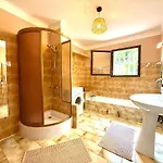 Proche Ajaccio Et Exclusive 2 A 10 Voyageurs Holiday home Bastelicaccia