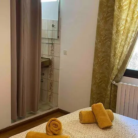 Proche Ajaccio Et Exclusive 2 A 10 Voyageurs * Bastelicaccia