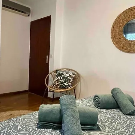 Proche Ajaccio Et Exclusive 2 A 10 Voyageurs * Bastelicaccia