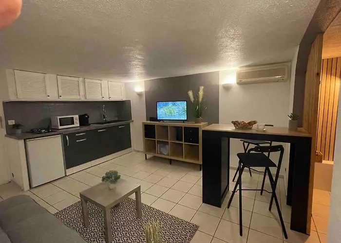 Hébergement de vacances Proche Ajaccio Et Exclusive 2 A 10 Voyageurs *